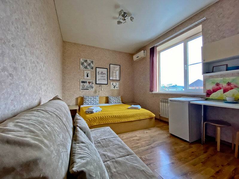 #11 (Kingsize Bed + 2х спальный диван)